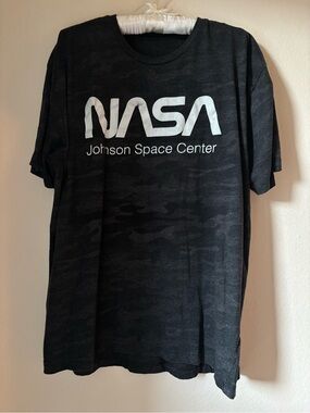 NASA Johnson Space Center Camo Gray Black Logo T-Shirt
